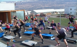 Hádegisþrekið að pumpa í sólinni