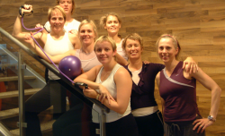 6 nýir Body Vive kennarar ásamt Bjargeyju lengst til hægri.