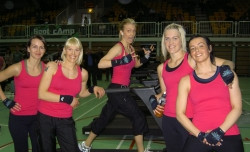 4 búnar með sitt, Rakel að hlaupa og bekkurinn eftir!