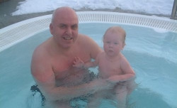 Magnús og Aron í heita pottinum